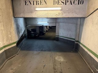 Garaje en venta en Palos de Moguer en Madrid