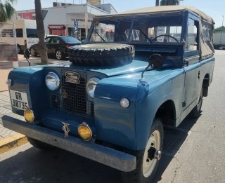 Land Rover Santana 88  1966