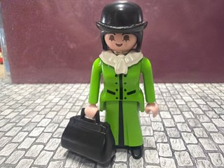 Playmobil Mujer Traje Verde Sombrero Bolso