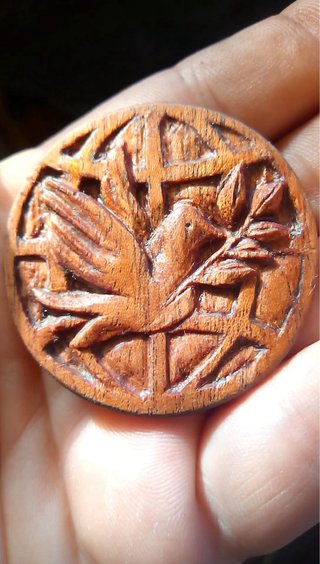 Figura tortuga madera artesanal