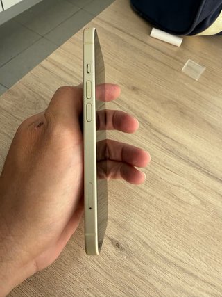 iPhone 15 128GB Dorado