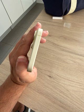 iPhone 15 128GB Dorado