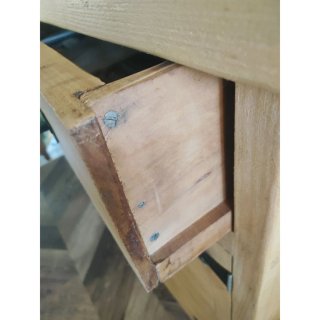 Aparador madera maciza con herrajes de forja
