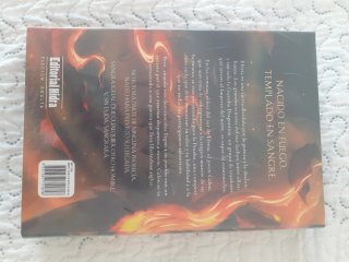 DE SANGRE Y FUEGO por RYAN CAHILL