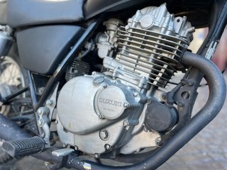 Suzuki TU 250 Naked Negra  1998 34.100 km