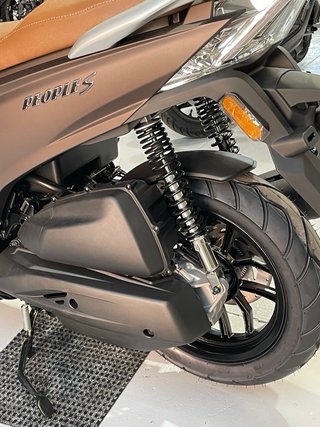 Kymco People S 125 Marrón