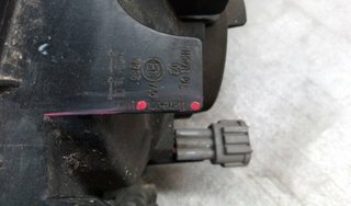 531161 10024811 faro derecho nissan pickup 2.5 16v