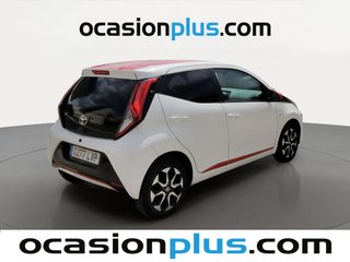 Toyota Aygo 1.0 70 x-play 53 kW (72 CV)