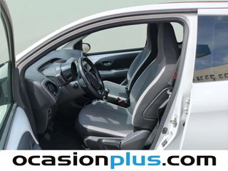 Toyota Aygo 1.0 70 x-play 53 kW (72 CV)