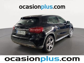 Mercedes-Benz GLA 180 90 kW (122 CV)