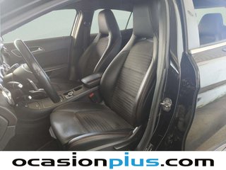 Mercedes-Benz GLA 180 90 kW (122 CV)