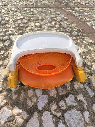 Trona portátil para bebé naranja Chicco
