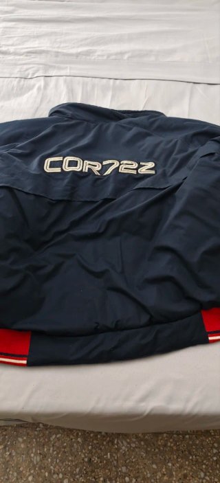 Chaqueta Nike Azul y Roja