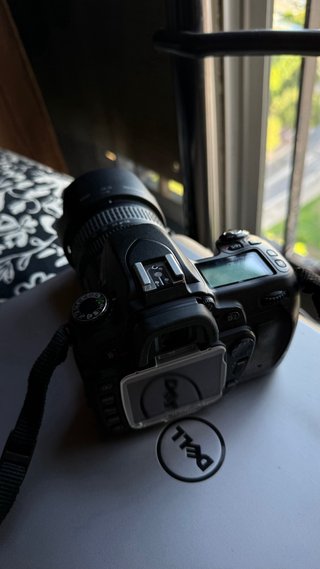 Cámara Nikon D80 para reparar o piezas