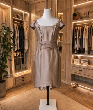 Traje Patricia Avendaño en seda Talla 40