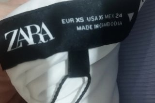 Falda midi globo Zara.