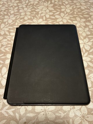 Soporte iPad con Teclado y Trackpad A1890