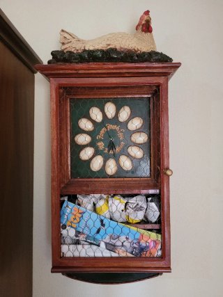 Orologio decorativo gallina e uova restaurato