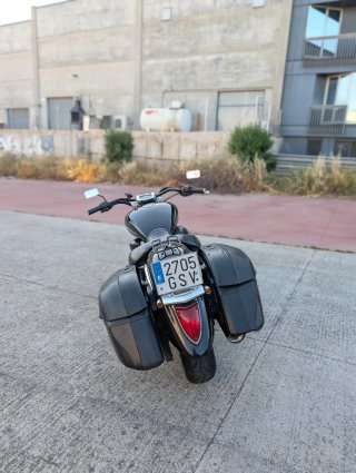 Yamaha XVS 1300A Negra