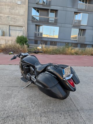 Yamaha XVS 1300A Negra
