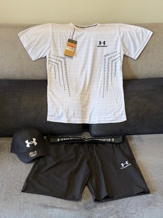 Conjunto Under Armour Camiseta y Pantalón Corto
