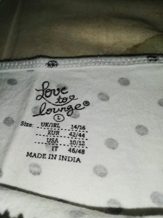Lote tres Pijamas Cortos Mujer y un Pantalón