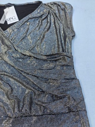 Blusa SPG T 3XL. Con etiquetas. Medidas en descrip