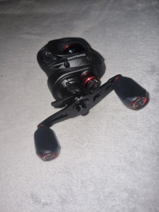Carrete Casting Kastking Brutus