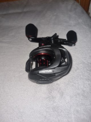 Carrete Casting Kastking Brutus