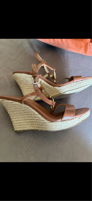 Sandalias Michael Kors Marrones Doradas