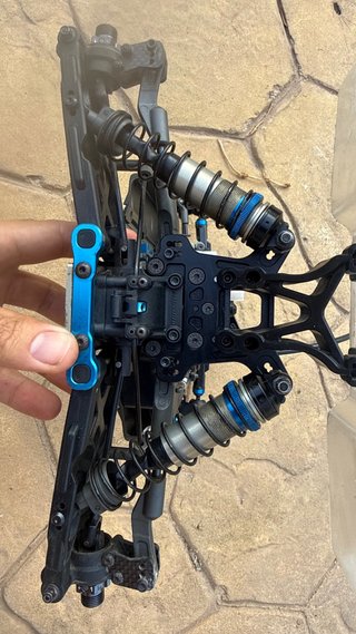 Associated RC8B4.1 1/8 TT Gas