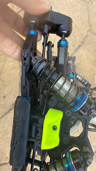 Associated RC8B4.1 1/8 TT Gas