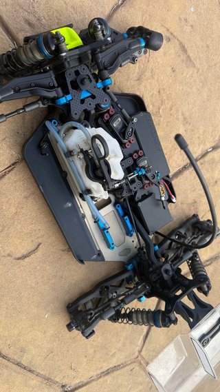 Associated RC8B4.1 1/8 TT Gas