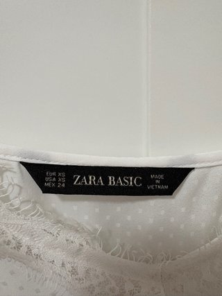 Blusa Zara tirantes encaje blanca T.XS