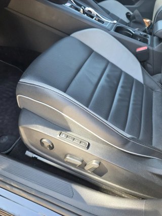 Volkswagen Golf 2021