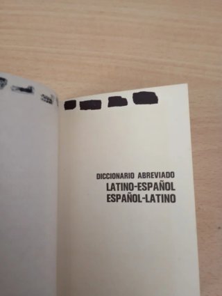 Diccionario básico latino-español, español-latino