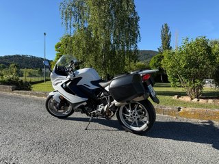 BMW F800GT 2017 - 29.000km - Full Packs