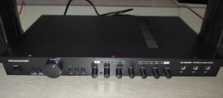Amplificador Karaoke Monacor con Altavoces