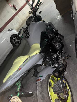 Kawasaki Z750 Naked Gris/Verde