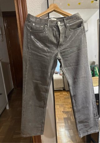 Pantalón vaquero gris brillante
