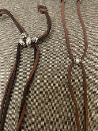Lote 2 collares con colgantes