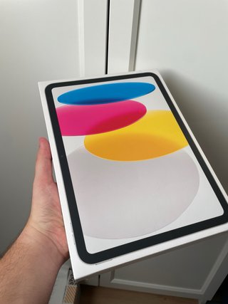 iPad 10ª Gen 64GB Plateado + Accesorios