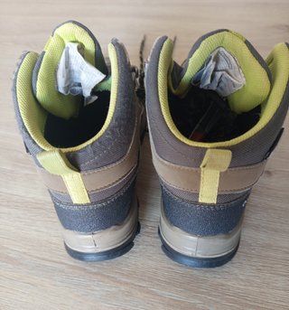 Botas senderismo niño/a. Talla 35