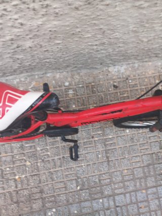 Bicicleta infantil Monty roja
