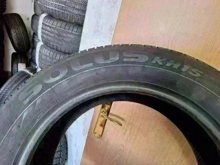 235 55 R17 99V Kumho - 1 neumático sin uso