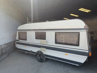 Caravana Hobby Prestige con documentación