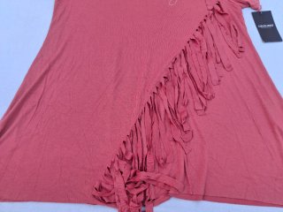 Blusa T XL con etiquetas. Medidas en descripción