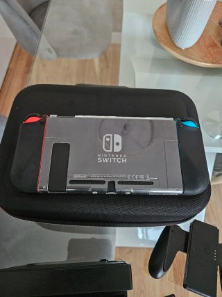 Nintendo Switch + Accesorios