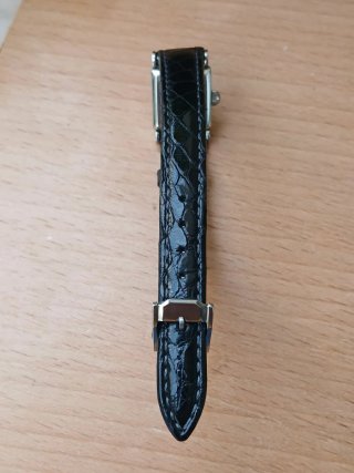 Omega mecánico mujer