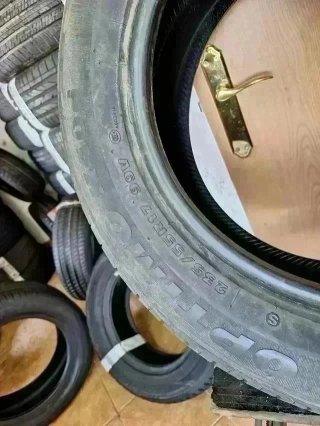 235 55 R17 99V Hankook - 1 neumático sin uso